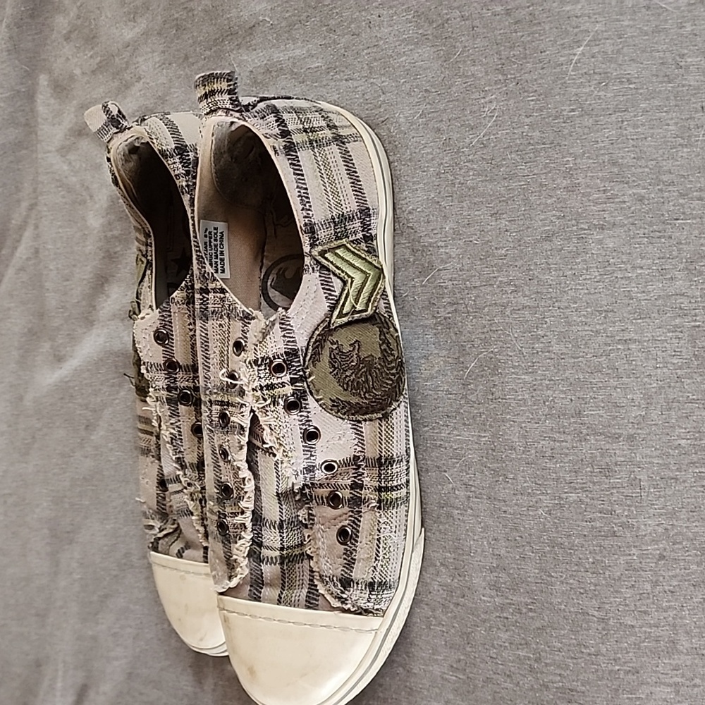 Slide on Tennis Shoes